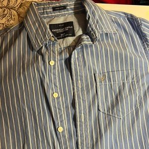 American Eagle Athletic Fit Long Sleeve Button Down Collar Shirt